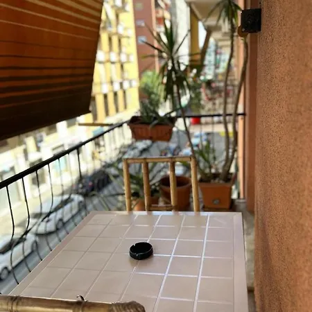 Homestay Private In Share Flat Good To Relax