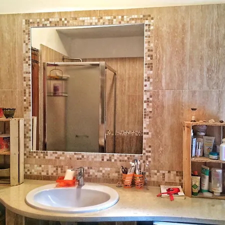 Homestay Private In Share Flat Good To Relax Rome